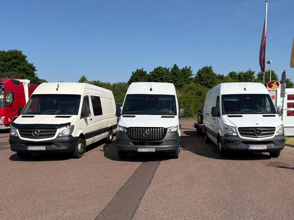 microbuzele firmei Soldavid Speed pentru transport persoane anglia si irlanda