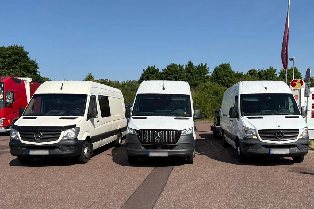 microbuzele firmei Soldavid Speed pentru transport persoane anglia si irlanda